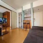 Flat Qi Ibirapuera com Sacada Uh-2307
