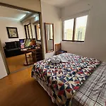 Flat Qi Ibirapuera com Sacada Uh-2307