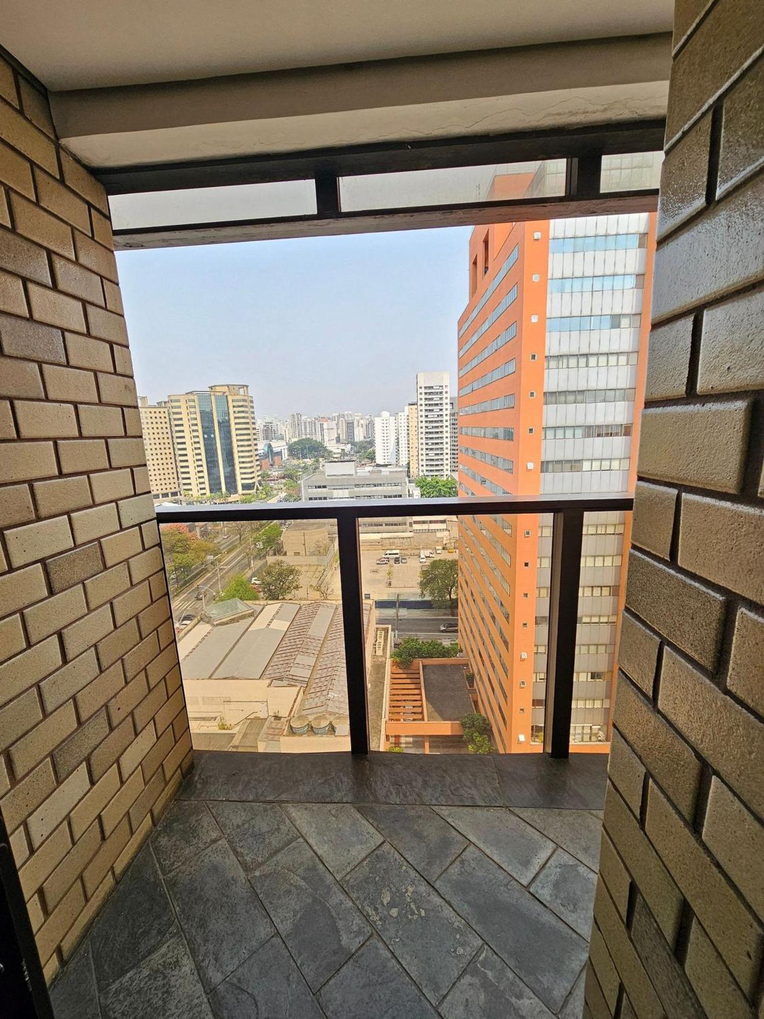 Apartamento Qi Ibirapuera Com Cozinha E Sacada